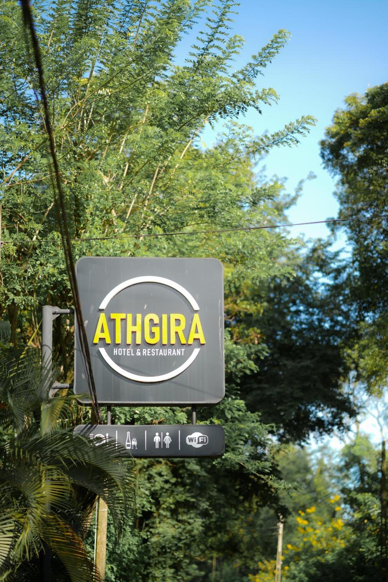 Hotel Athgira Udawalawe Exterior photo