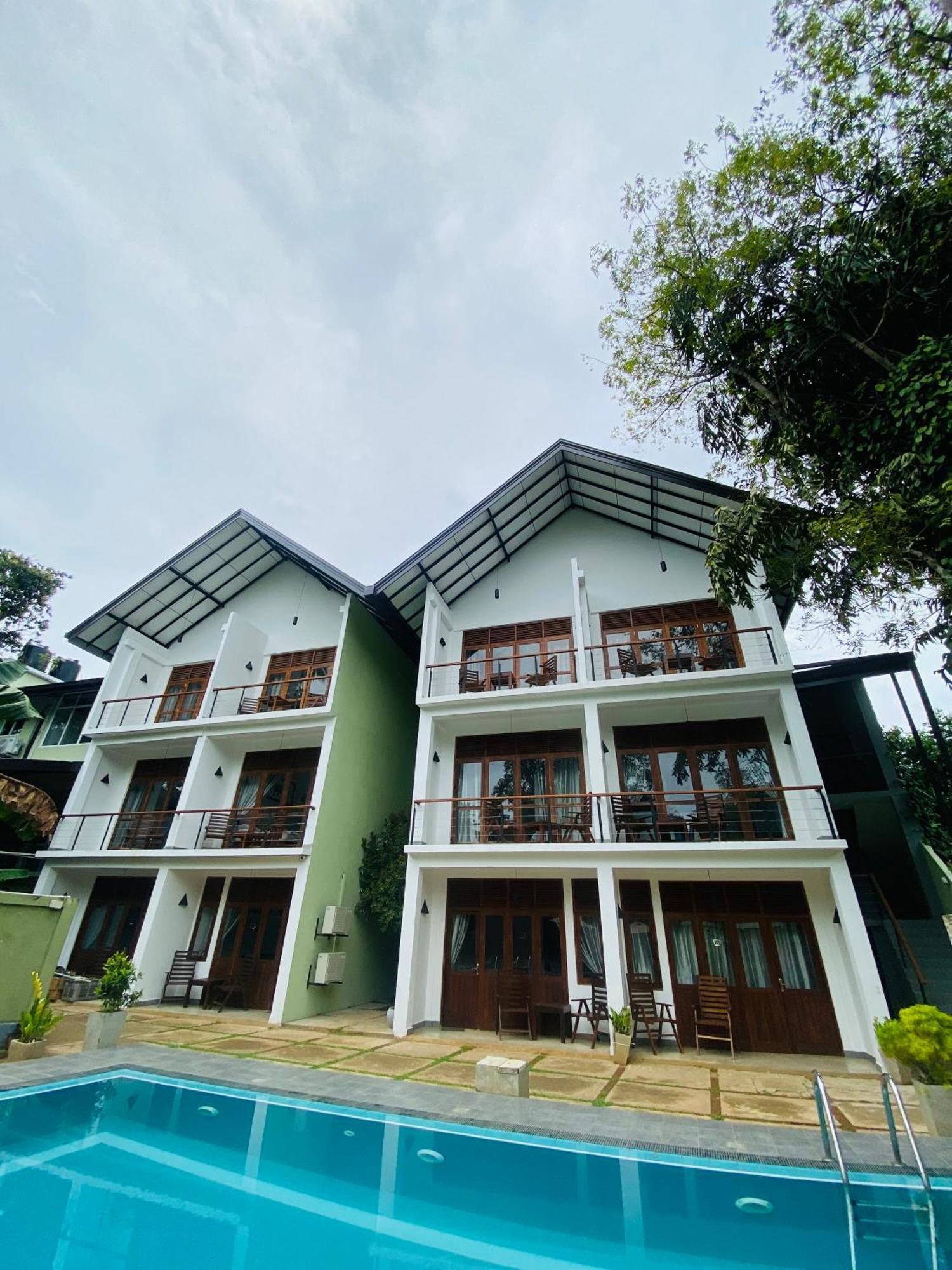Hotel Athgira Udawalawe Exterior photo