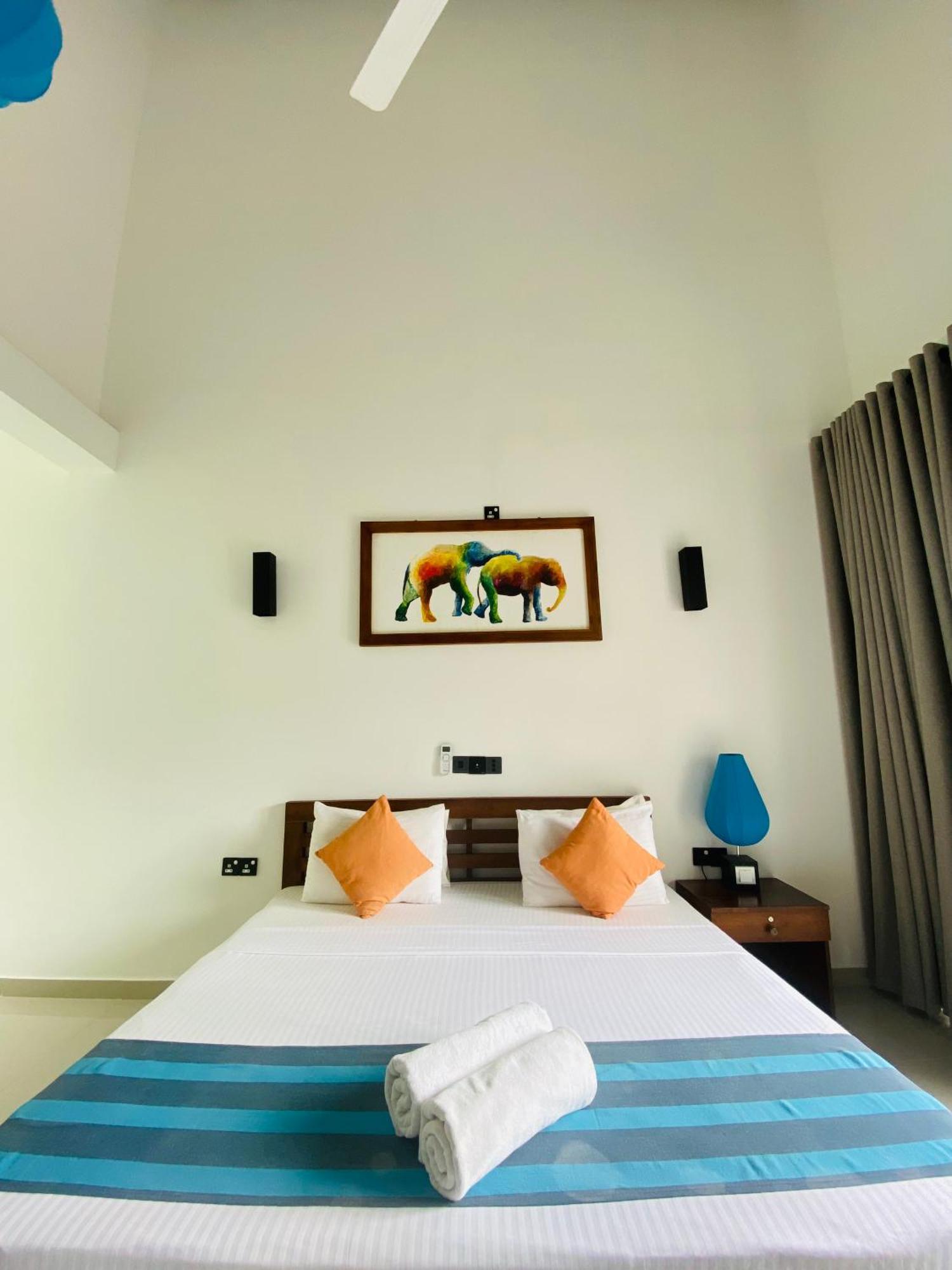 Hotel Athgira Udawalawe Exterior photo